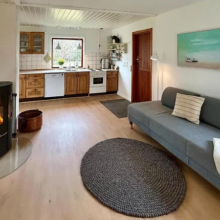 Three-bedroom In Holiday home
