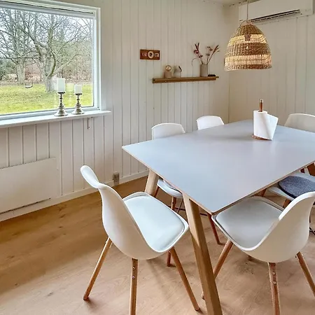 Holiday home Three-bedroom In Bindslev