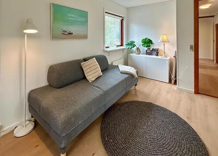Holiday home Three-bedroom In