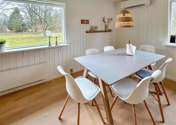 Holiday home Three-bedroom In Bindslev